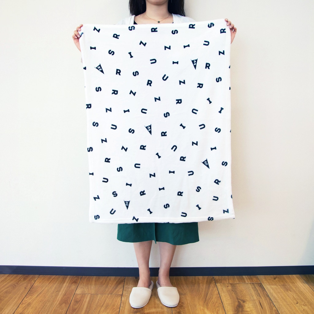 Pat's WorksのI LOVE THE 80's Blanket :size (90cm x 65cm)