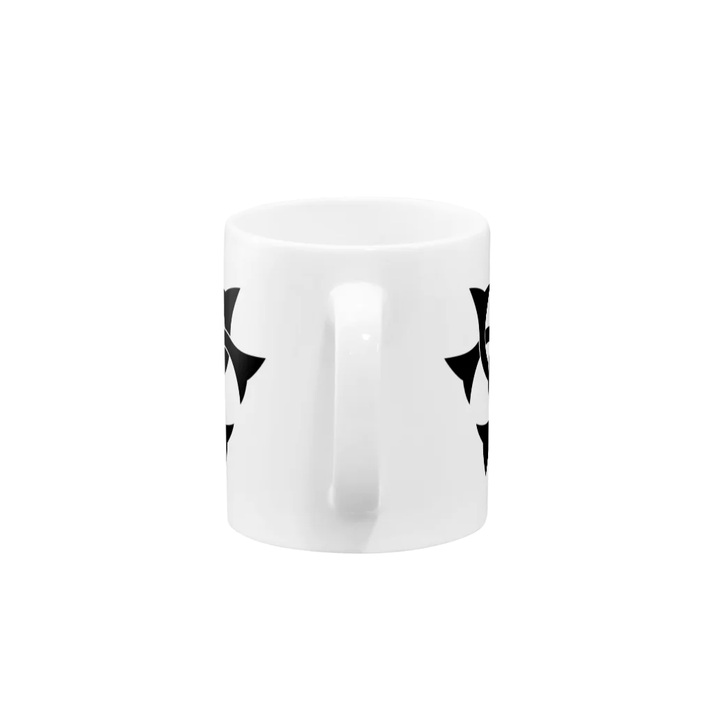 日本の家紋 三つ組み鍬形 Mug :handle