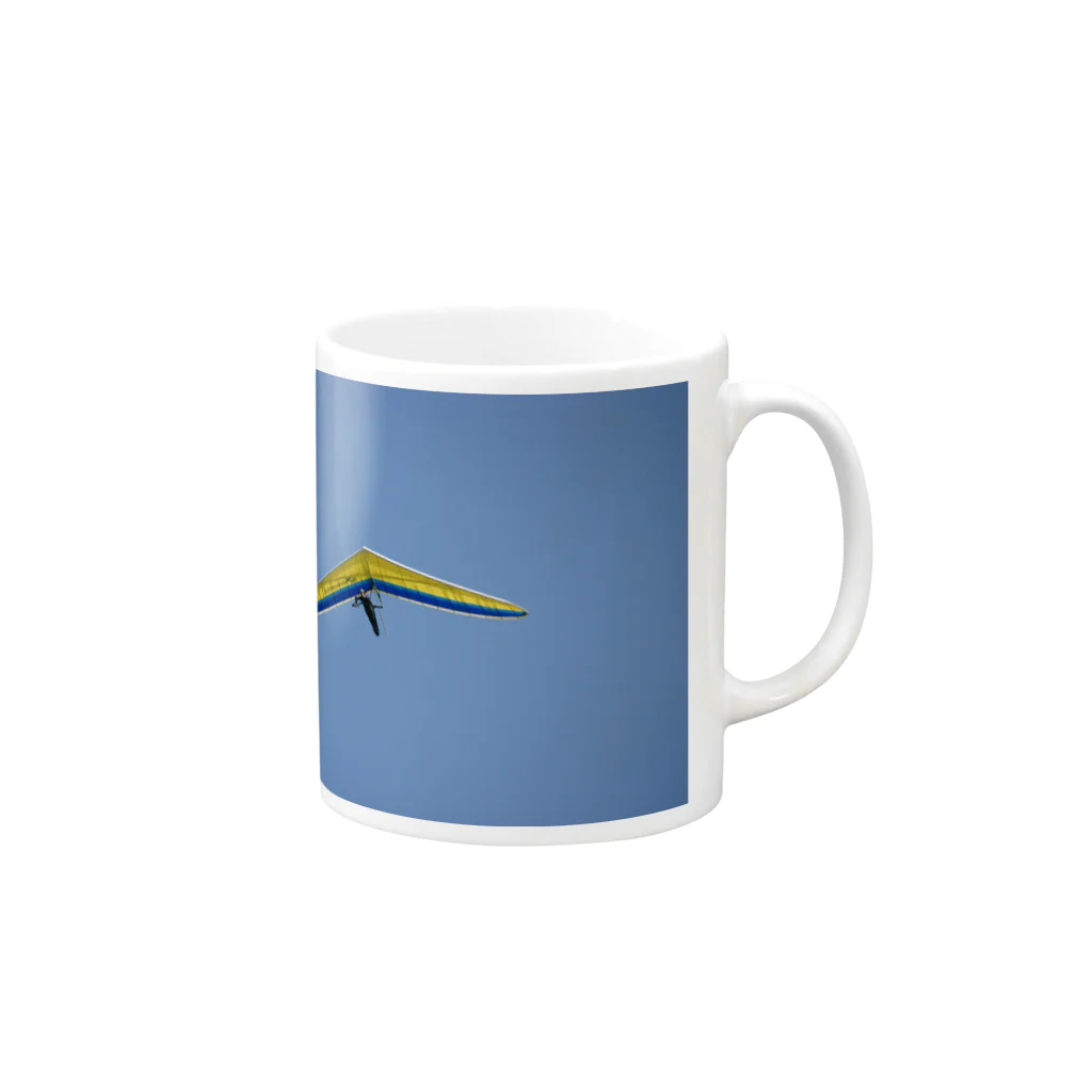 鈴木由路のハンググライダー Mug :right side of the handle