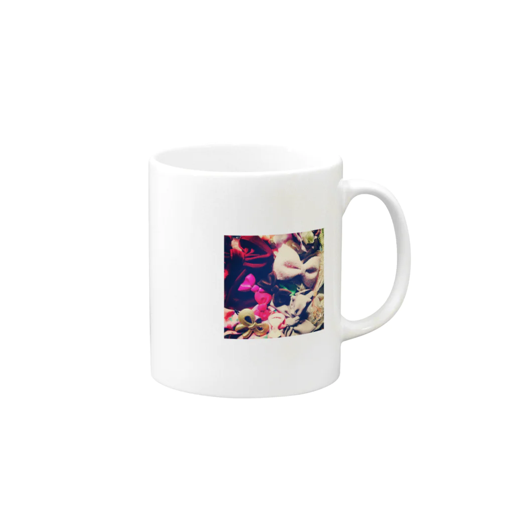 milangeのribbonholic Mug :right side of the handle