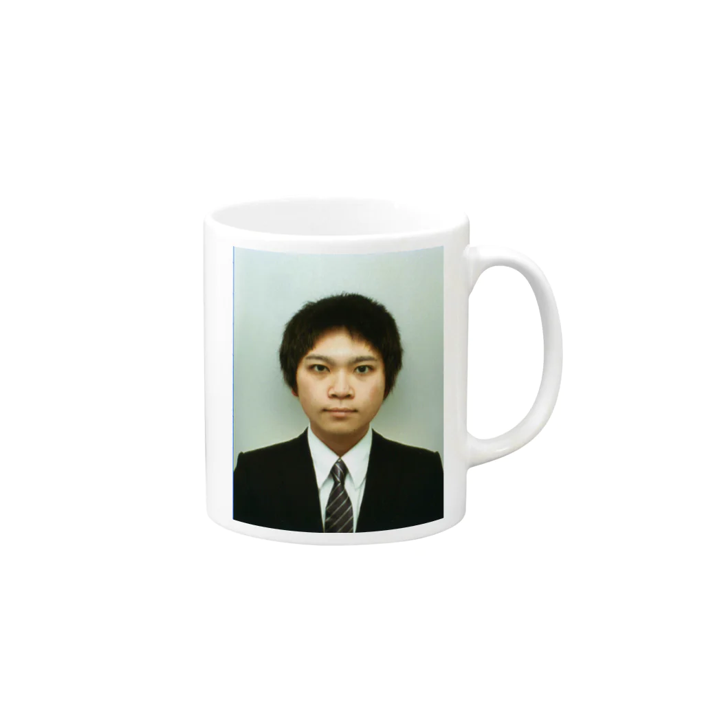 joytomoのjoytomo証明写真 Mug :right side of the handle