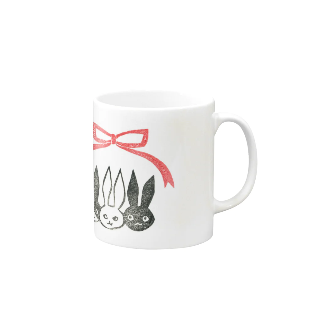 ツメサキの世界のうさぎ三兄弟 Mug :right side of the handle