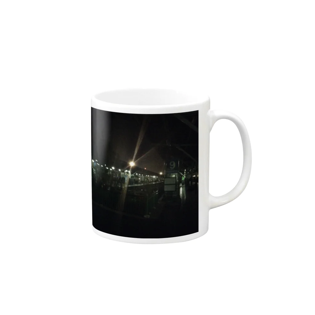 magasiaのホアランポーン駅の夜 Mug :right side of the handle