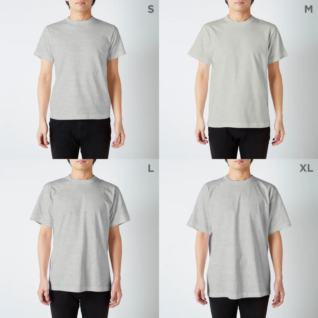 あおいほし絵画教室 | デザインストアの022 ギガノトサウルス VS ティーレックス Regular Fit T-Shirt :model wear (male)