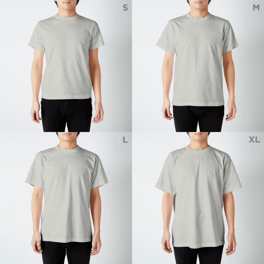 fulicaの群れるブラックゴースト Regular Fit T-Shirt :model wear (male)