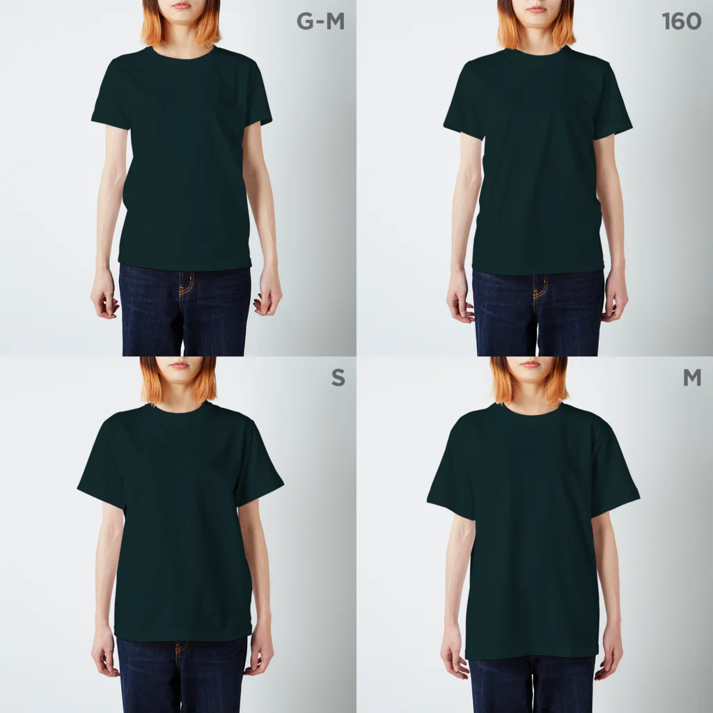 Tokauのトカゥのテーブル段ボールＴシャツ(白文字） スタンダードTシャツのサイズ別着用イメージ(女性)