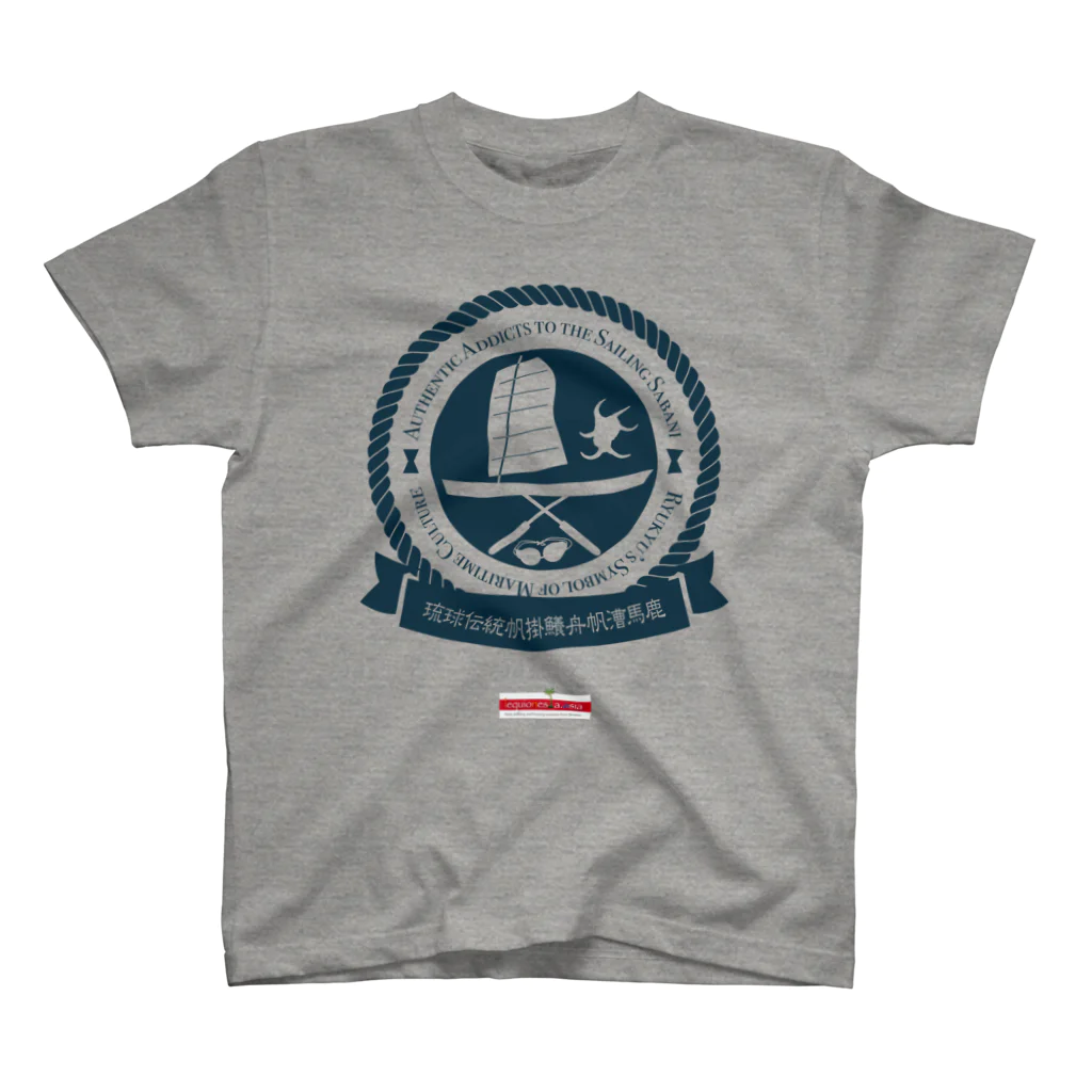 株式会社レキオネシアの琉球伝統帆掛鱶舟帆漕馬鹿：紋章4 Regular Fit T-Shirt