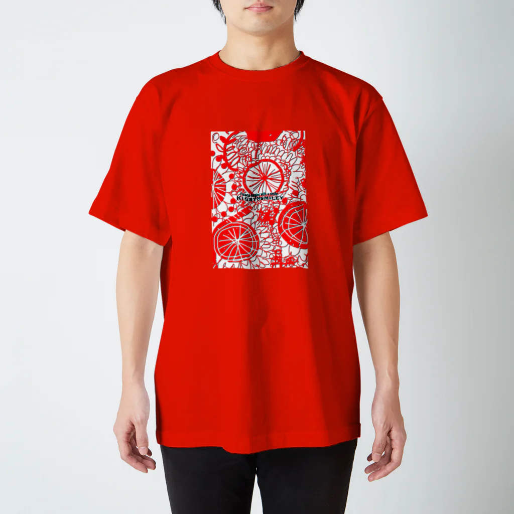 Kissy SmileyのKissy@Smiley/Kukkasuunnittelijat Red Regular Fit T-Shirt