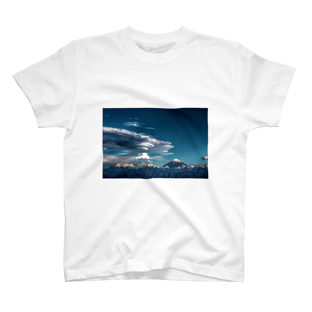 nigaoemanの富士山とつるし雲 スタンダードTシャツ