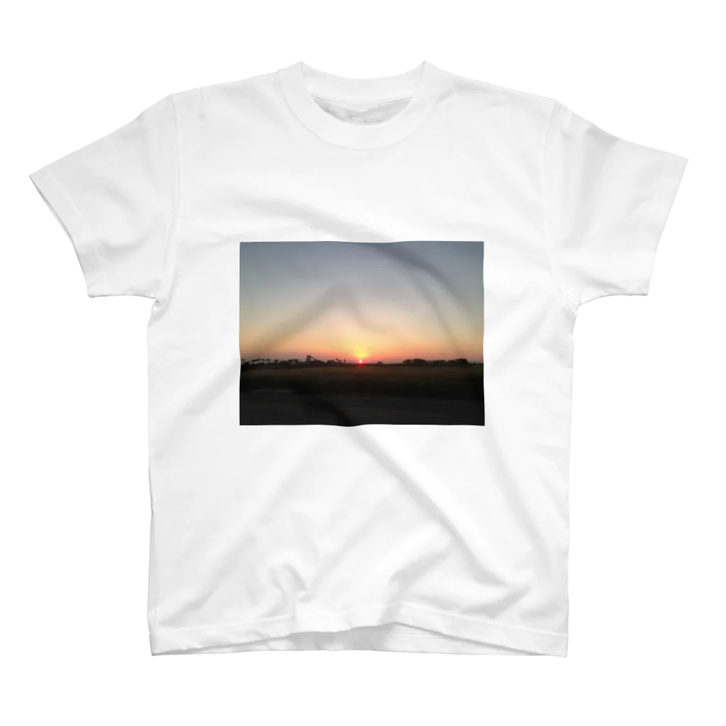 げんしょうの亜熱帯の夕焼け Regular Fit T-Shirt