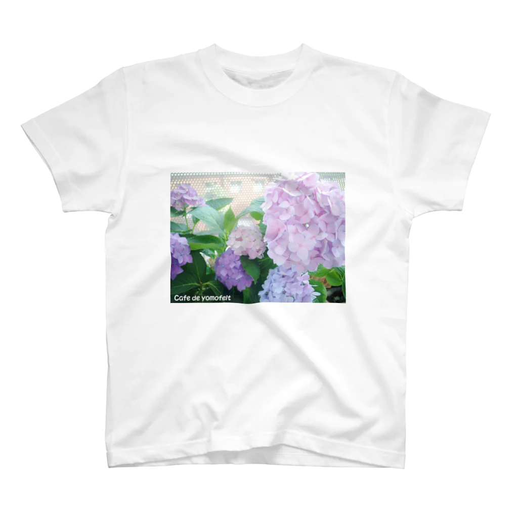 potaの金運アップのおまじない紫陽花 Regular Fit T-Shirt