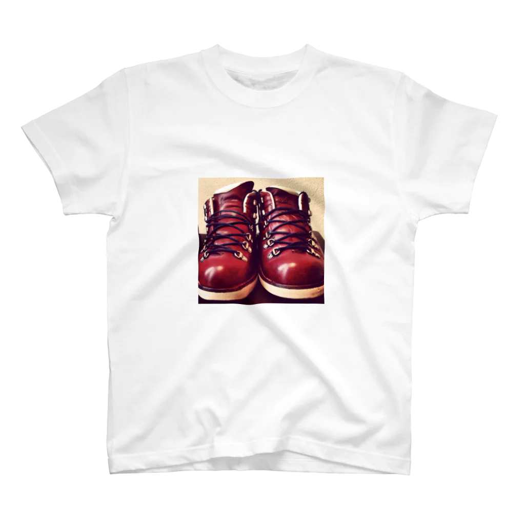 Big-KOのFoot-Wear Regular Fit T-Shirt