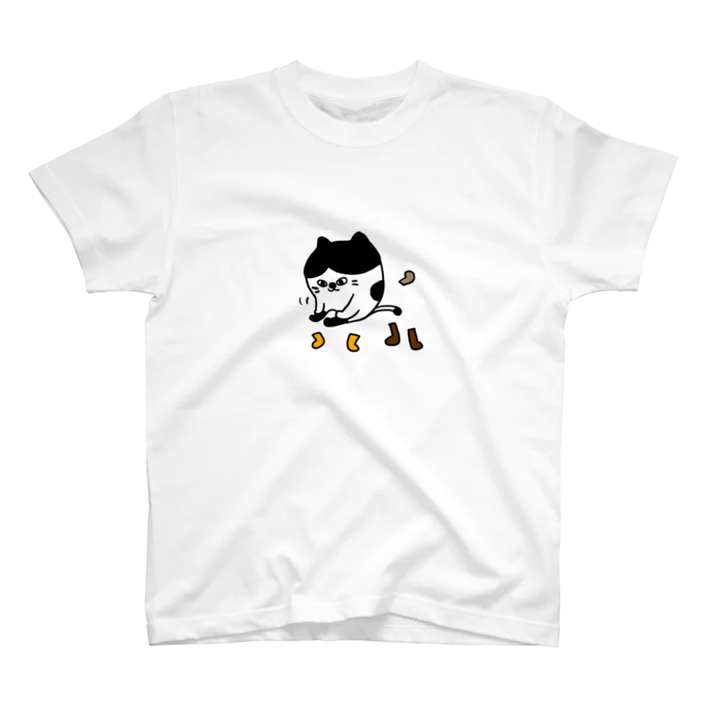 にゃーこのくつしたねこ Regular Fit T-Shirt