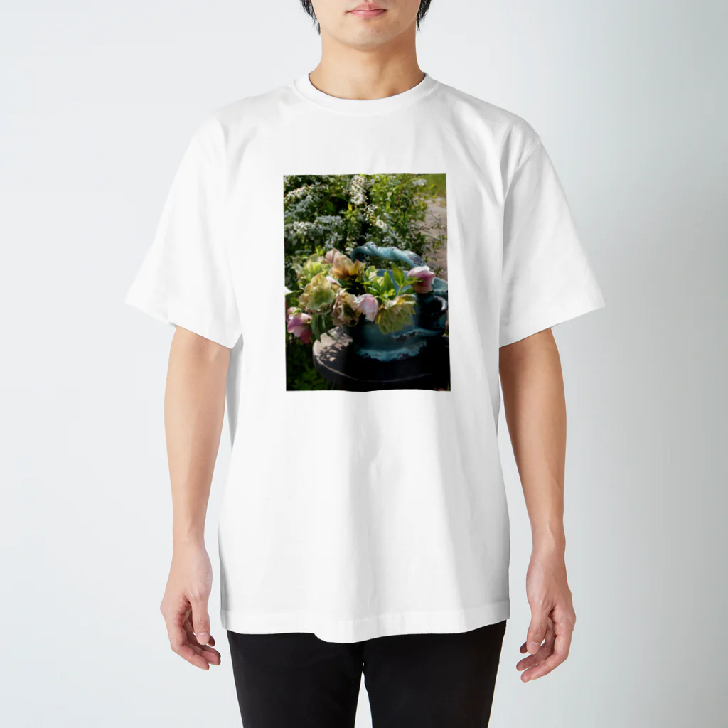 kanoshaのgardening01 スタンダードTシャツ