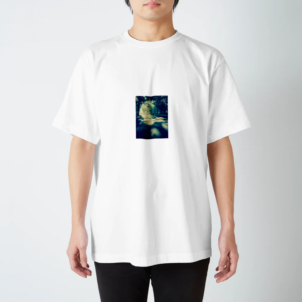 ゆりの嵐のあと Regular Fit T-Shirt