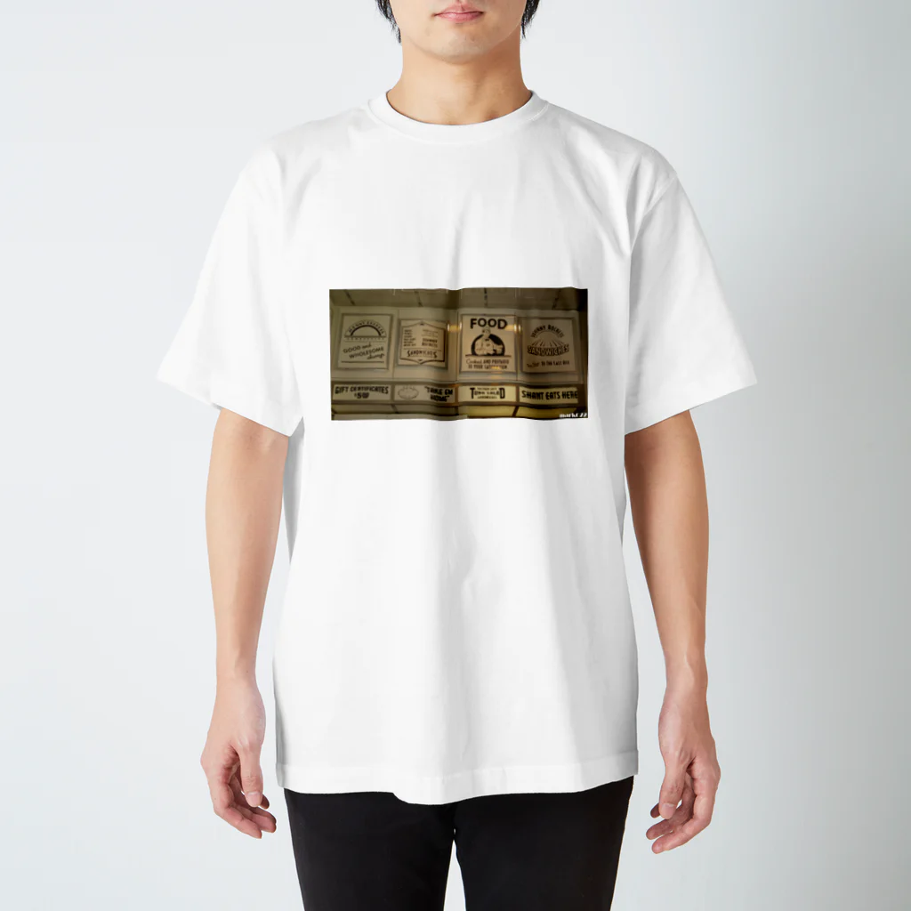 M.MORIのLos Angeles Melrose Mune スタンダードTシャツ