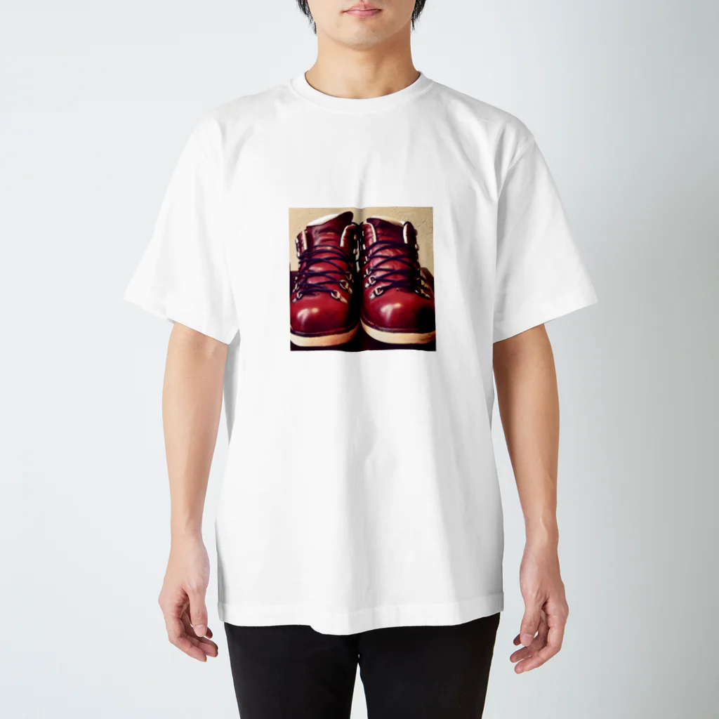 Big-KOのFoot-Wear Regular Fit T-Shirt