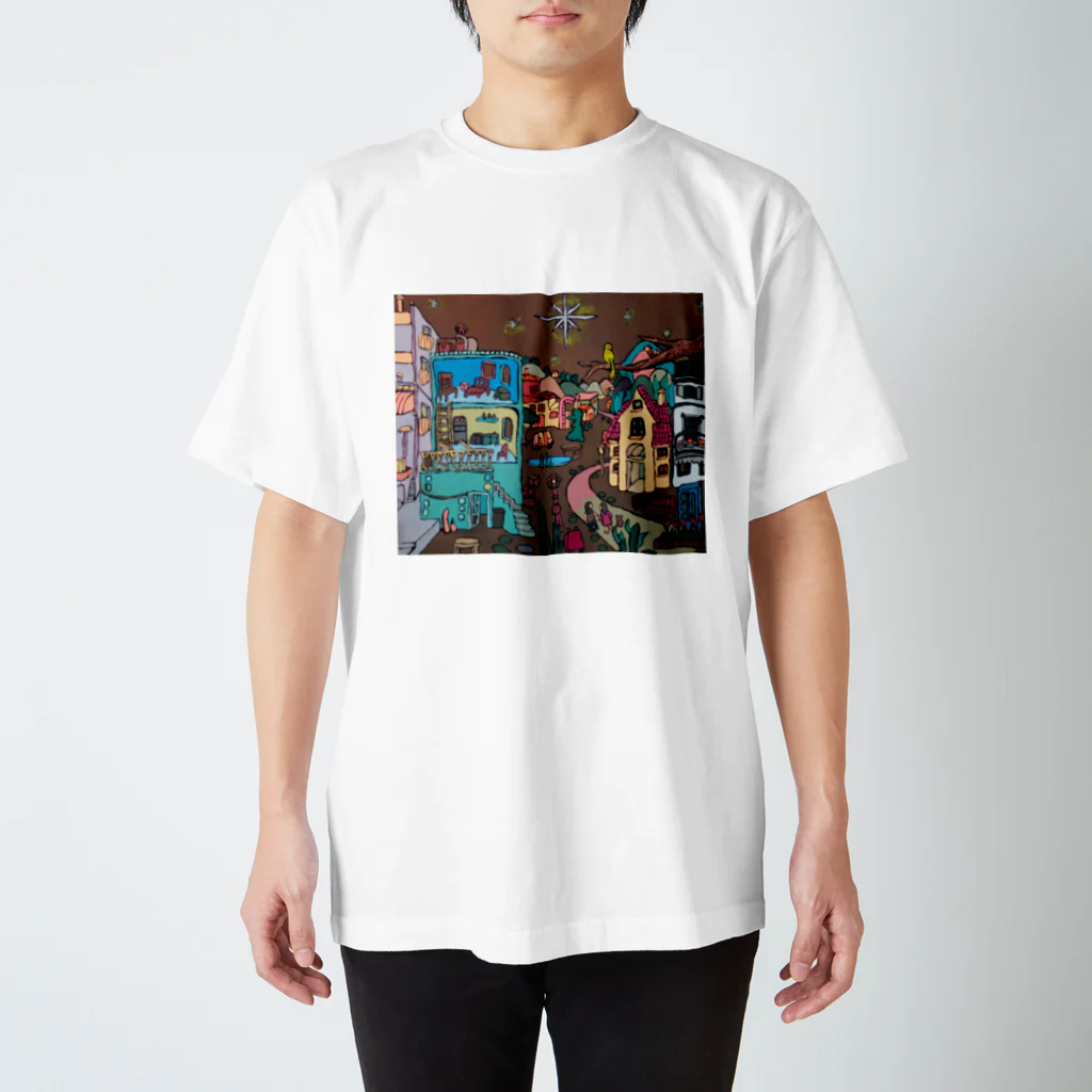 モリクマの夜の街 Regular Fit T-Shirt