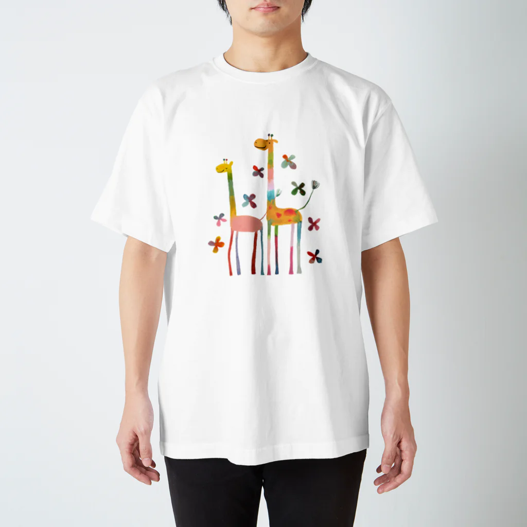 黒宮　望美のお花色のきりん Regular Fit T-Shirt