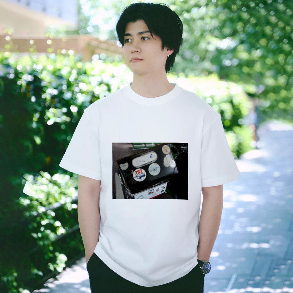 magasiaのワールドトラベラー Regular Fit T-Shirt