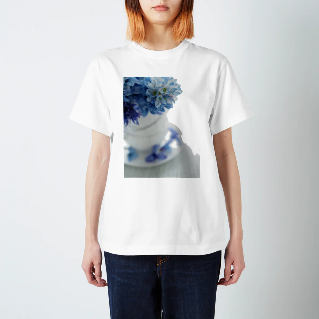 yokoのblue fflower Regular Fit T-Shirt