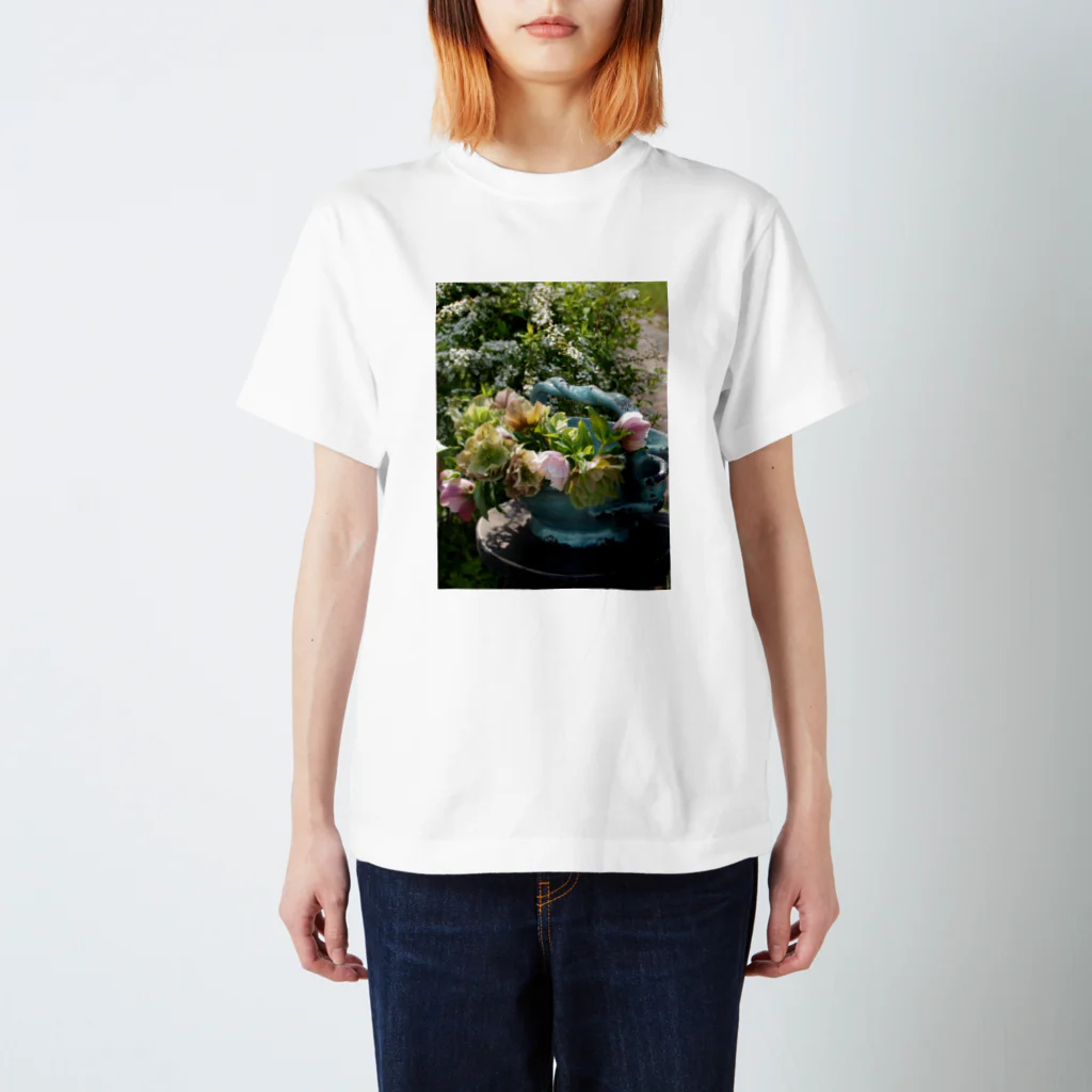 kanoshaのgardening01 Regular Fit T-Shirt