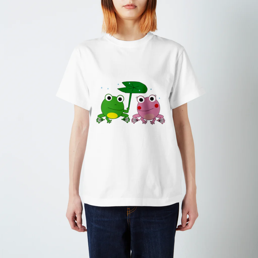 人の森のカエルの相合傘　イラスト スタンダードTシャツ