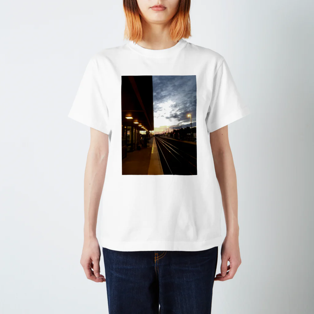 Hanada TatsukiのLong Island Regular Fit T-Shirt