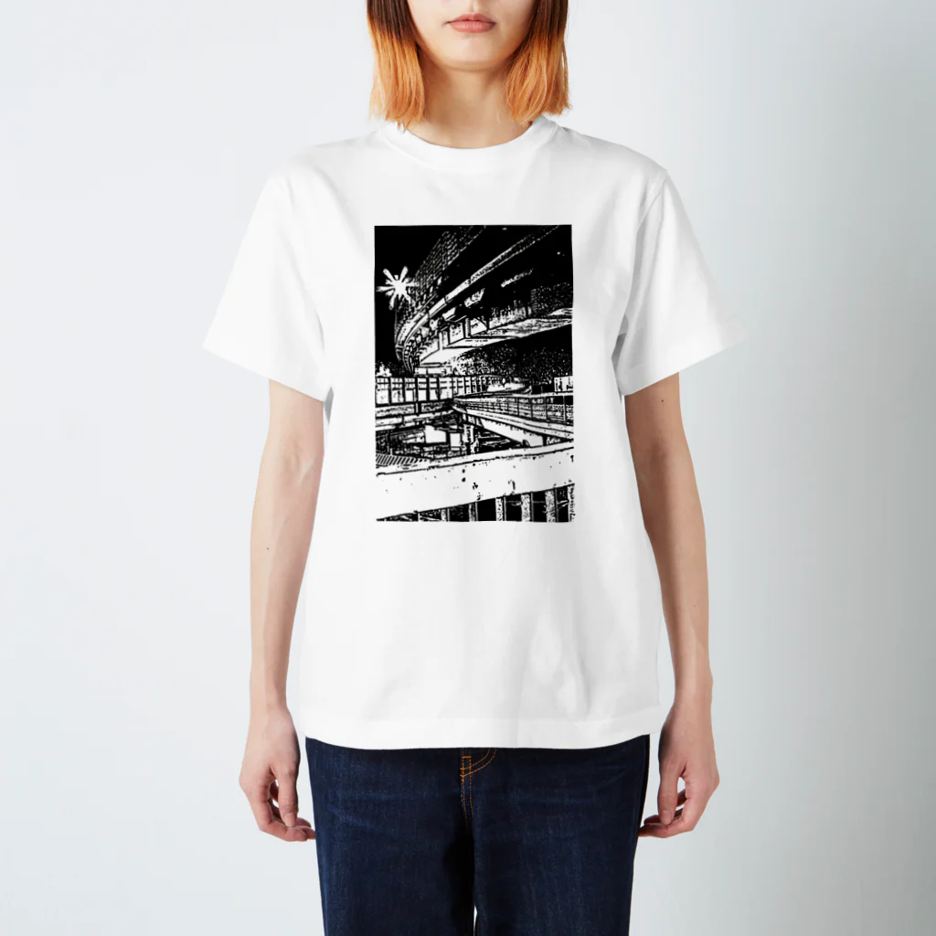 konyamachiのf​o​o​t​b​r​i​d​g​e スタンダードTシャツ