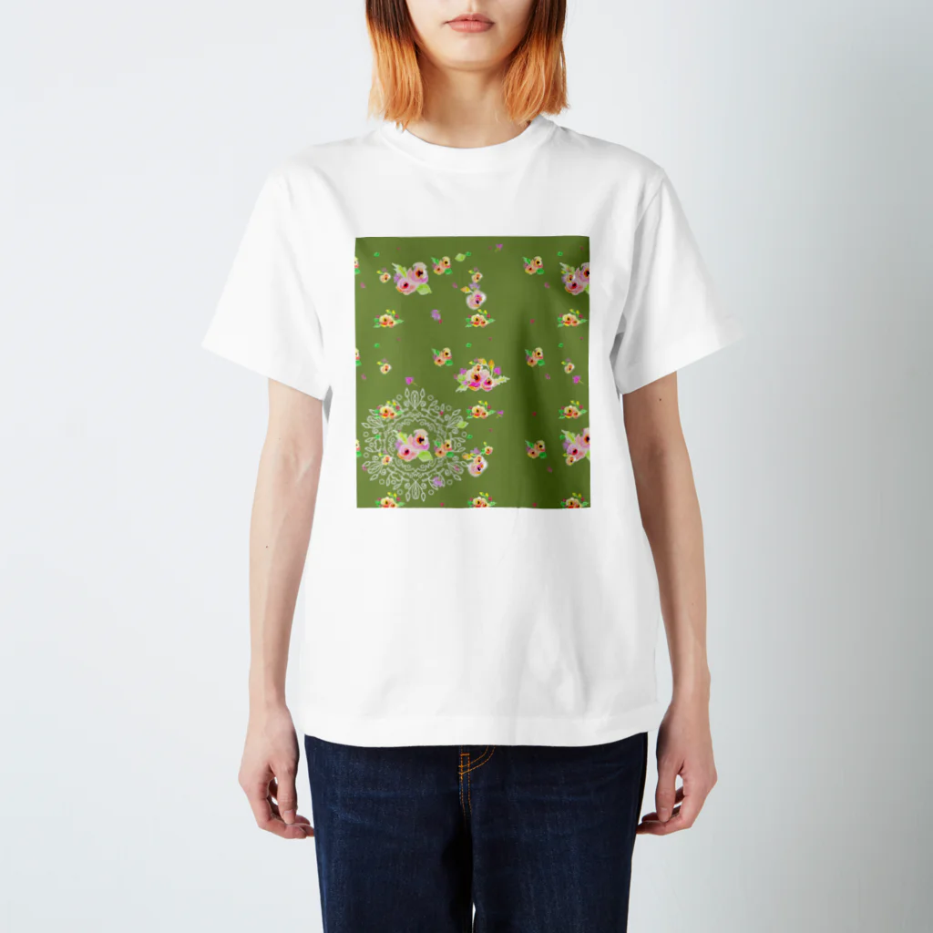 Ellieのflower ドイリー Regular Fit T-Shirt