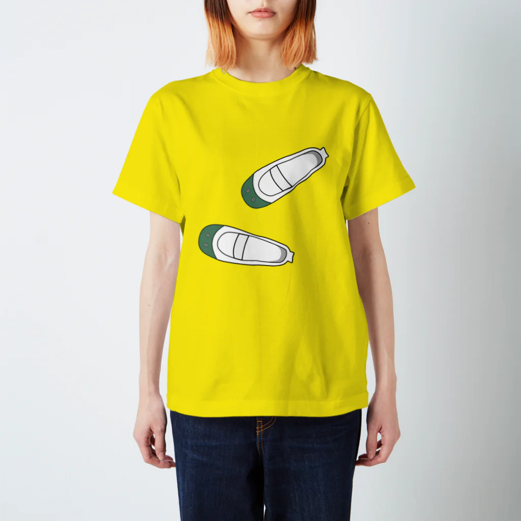 mihoの懐かしい脱ぎっぱなしの上履き Regular Fit T-Shirt