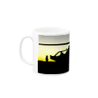 その物語を忘れない。のCOBRA HELICOPTER AT SUNRISE Mug :left side of the handle