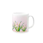 ジルトチッチのデザインボックスの春蘭のお洒落なピンクの欄の花 Mug :right side of the handle