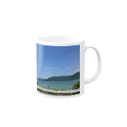 げんしょうの海沿いのドライブ Mug :right side of the handle