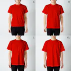 てんてんのドット絵おさかなブルー Regular Fit T-Shirt :model wear (male)