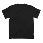 株式会社レキオネシアの琉球伝統帆掛鱶舟帆漕馬鹿：紋章5 Regular Fit T-Shirtの裏面