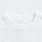 CHIYOのLove the life you live. Live the life you love. Regular Fit T-Shirt :durable collar