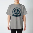 株式会社レキオネシアの琉球伝統帆掛鱶舟帆漕馬鹿：紋章4 Regular Fit T-Shirt