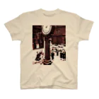 その物語を忘れない。のBerenice Abbott: Fifth Avenue and 44th Street, New York, 1938 スタンダードTシャツ