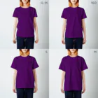 KIKITEKI_LABORATORYのMOZIIRI GURASAN PURPLE スタンダードTシャツのサイズ別着用イメージ(女性)