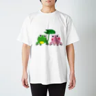 人の森のカエルの相合傘　イラスト スタンダードTシャツ