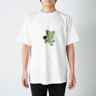 おさないまことのはなくま Regular Fit T-Shirt