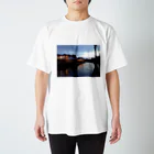 magasiaのマラッカ川の夕暮れ スタンダードTシャツ