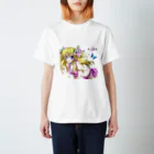 月夜の黒うさぎの水着少女 Regular Fit T-Shirt