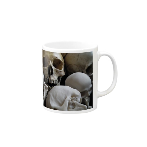 頭蓋骨たち Mug