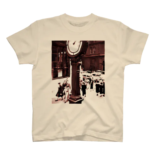 Berenice Abbott: Fifth Avenue and 44th Street, New York, 1938 スタンダードTシャツ