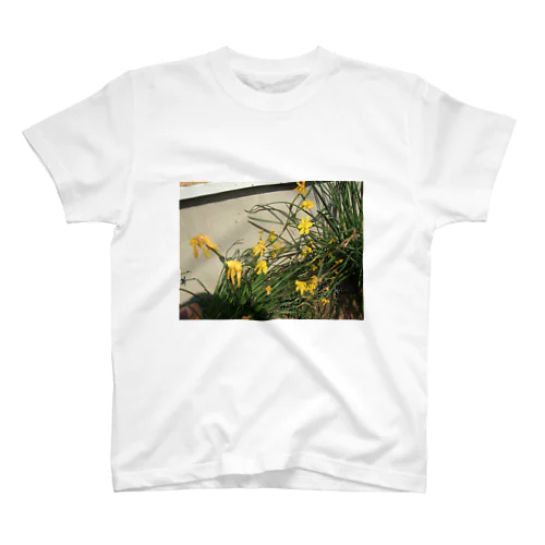 Yellow　Pretty　Flower Regular Fit T-Shirt