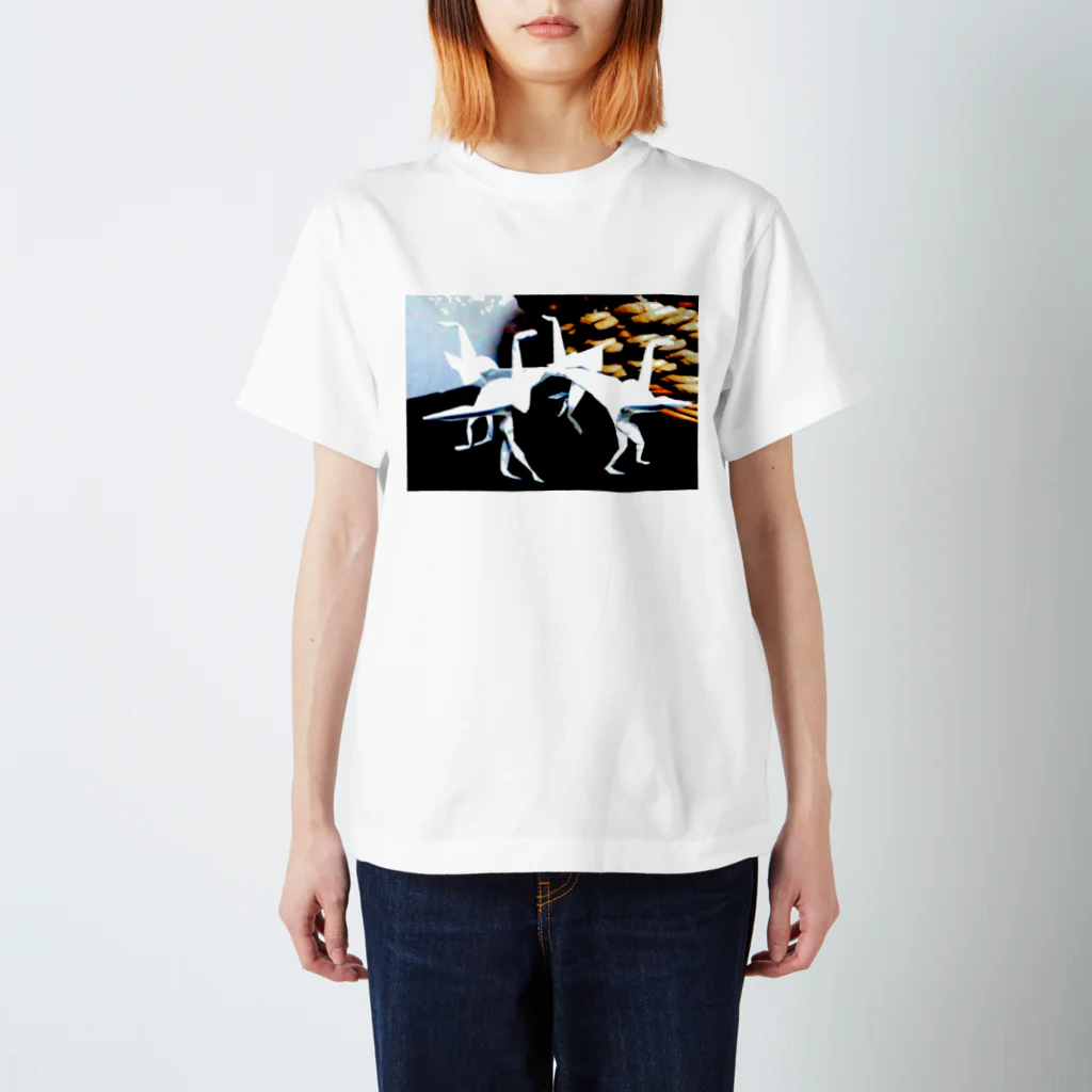 kkwのthe tsuru with legs Regular Fit T-Shirt