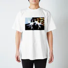 kkwのthe tsuru with legs Regular Fit T-Shirt