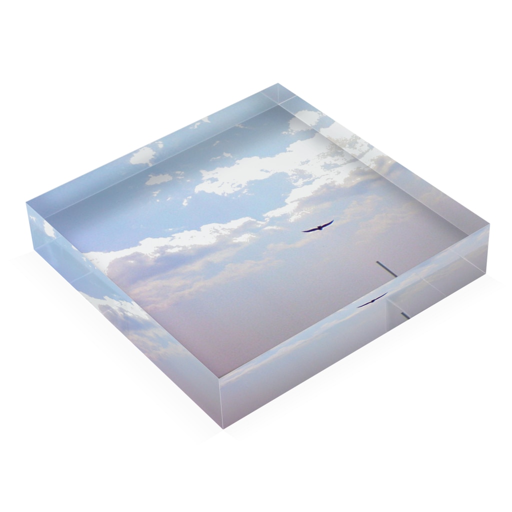 空屋　sorayakusakaの200705031110000　空 Acrylic Block :placed flat